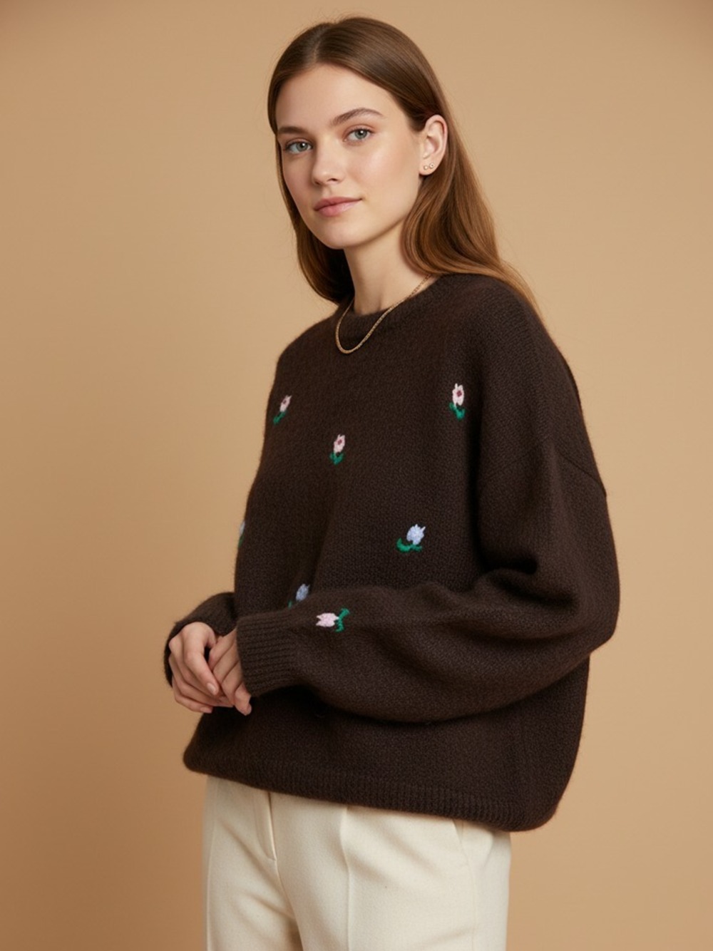 MAGLIONCINO CIOCCOLATO  CON I FIORELLINI 