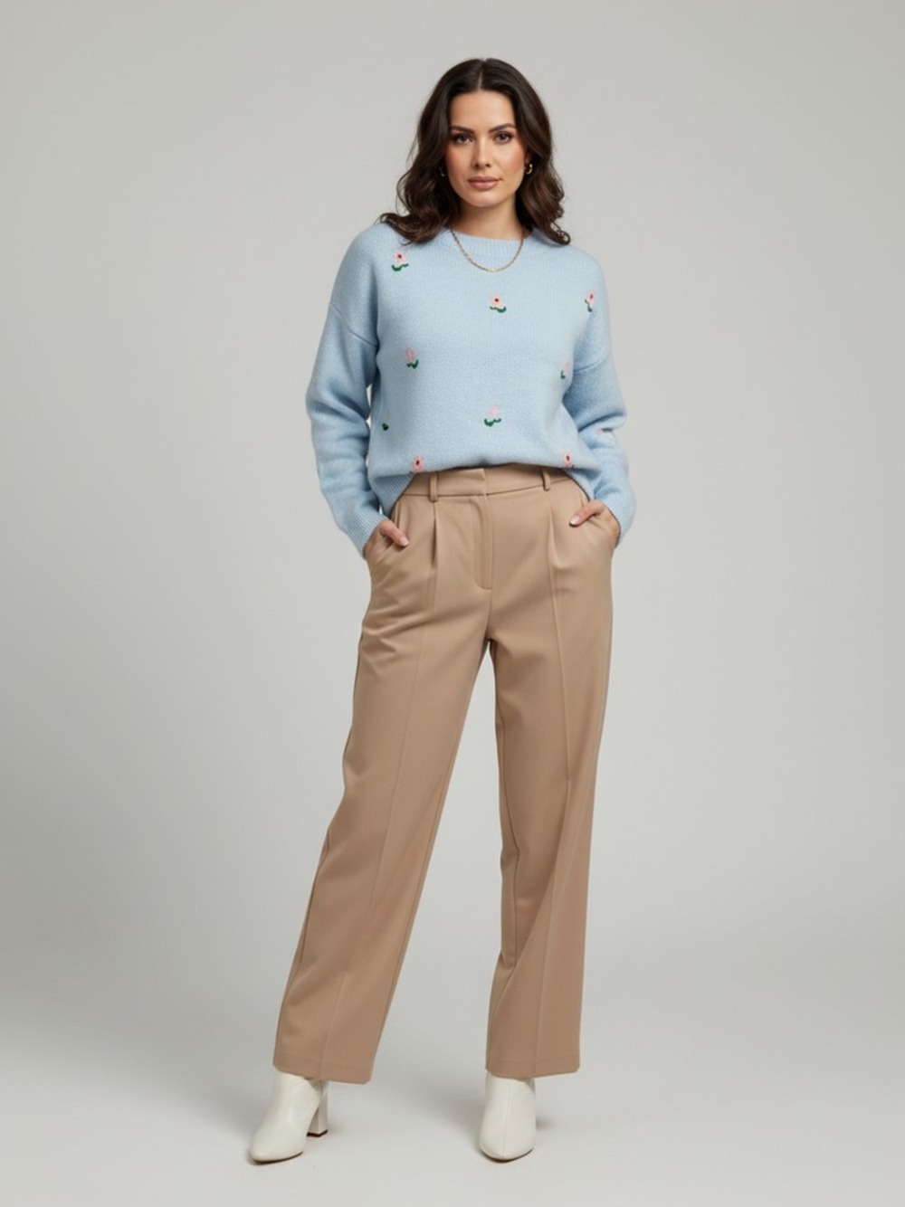 MAGLIONCINO CELESTE  CON I FIORELLINI 